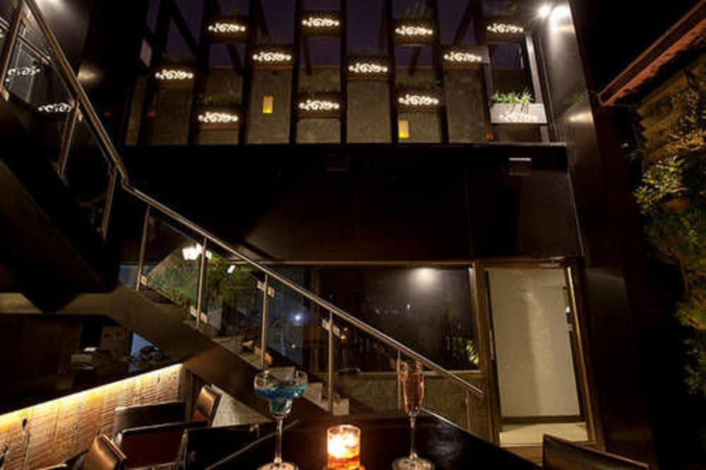 Отель Yogi Executive, Нави Мумбаи Экстерьер фото